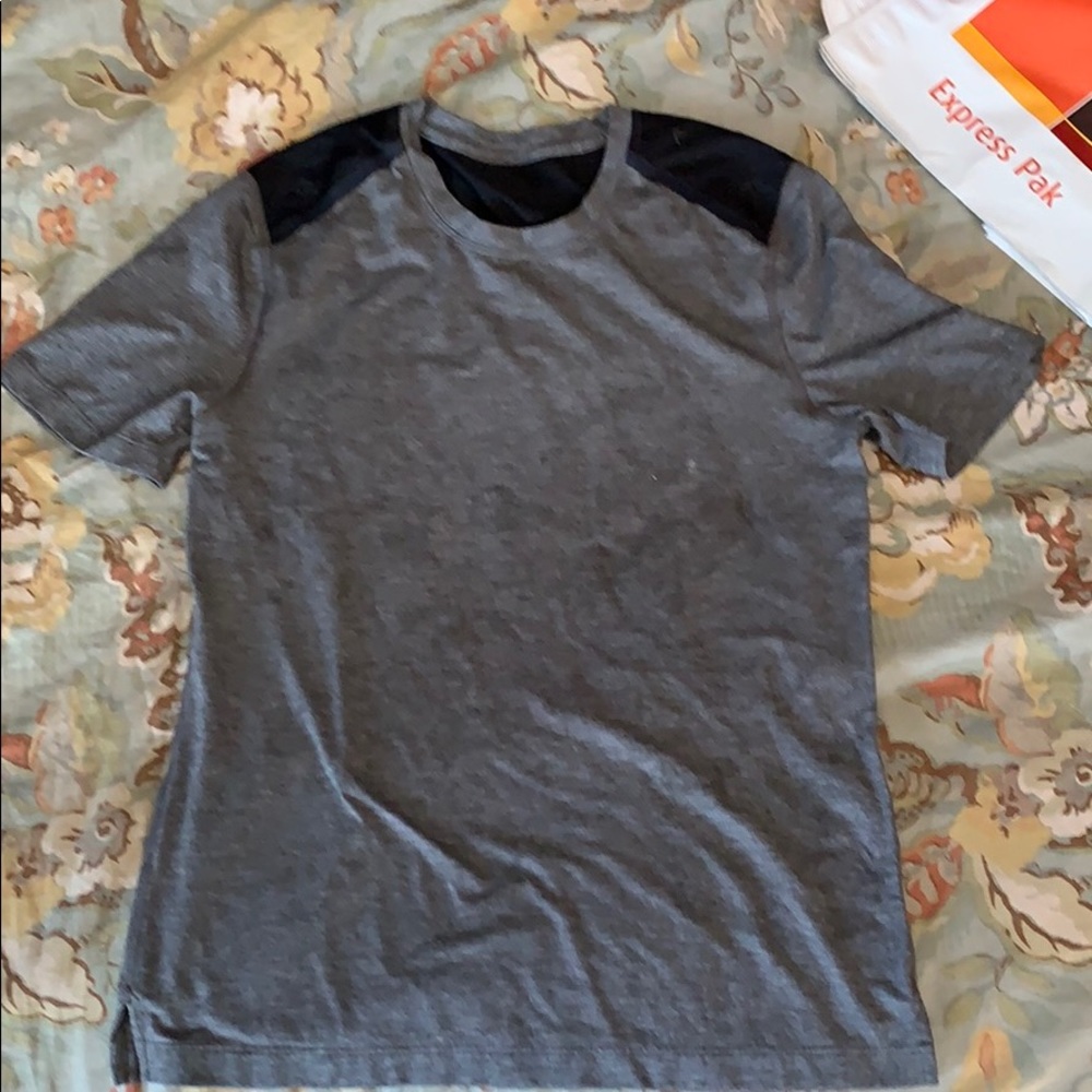 Lululemon Tee